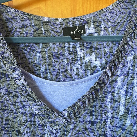 Top with 3/4 sleeves - Picture 2 of 2